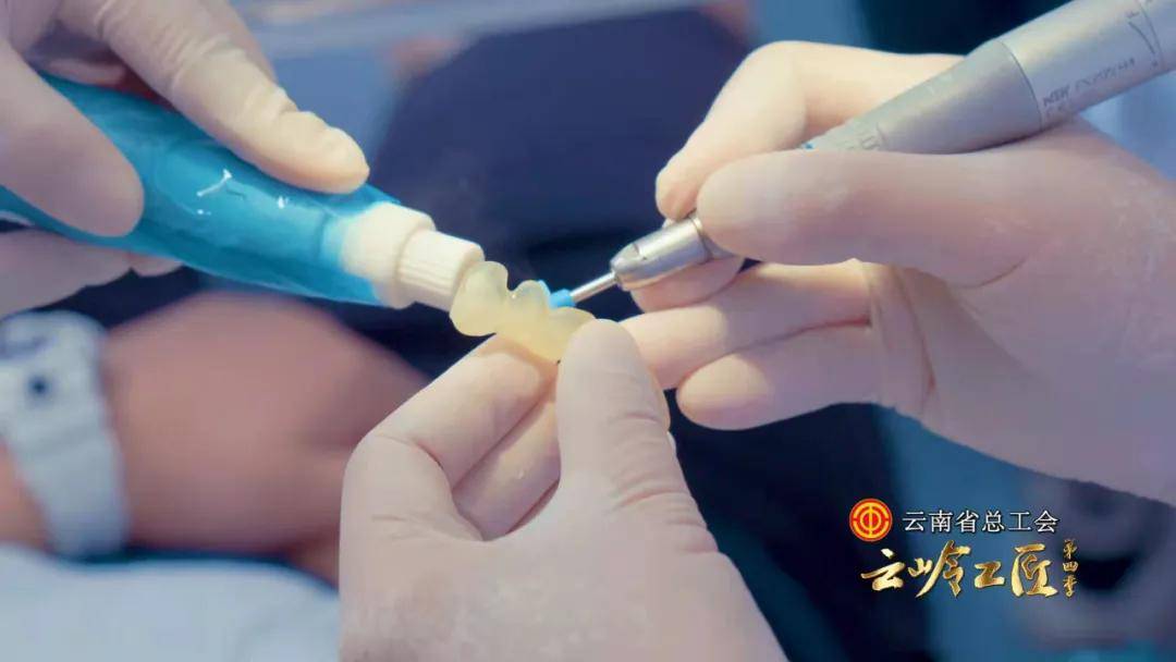 口腔|四篇论文被SCI收录，拥有七项实用新型专利，她攻克了阻塞性呼吸暂停综合症！