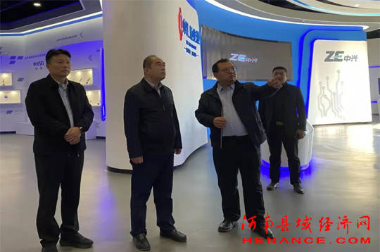 梁园区委书记张兵一行到周口中兴新业港产业园项目进行实地参观考察