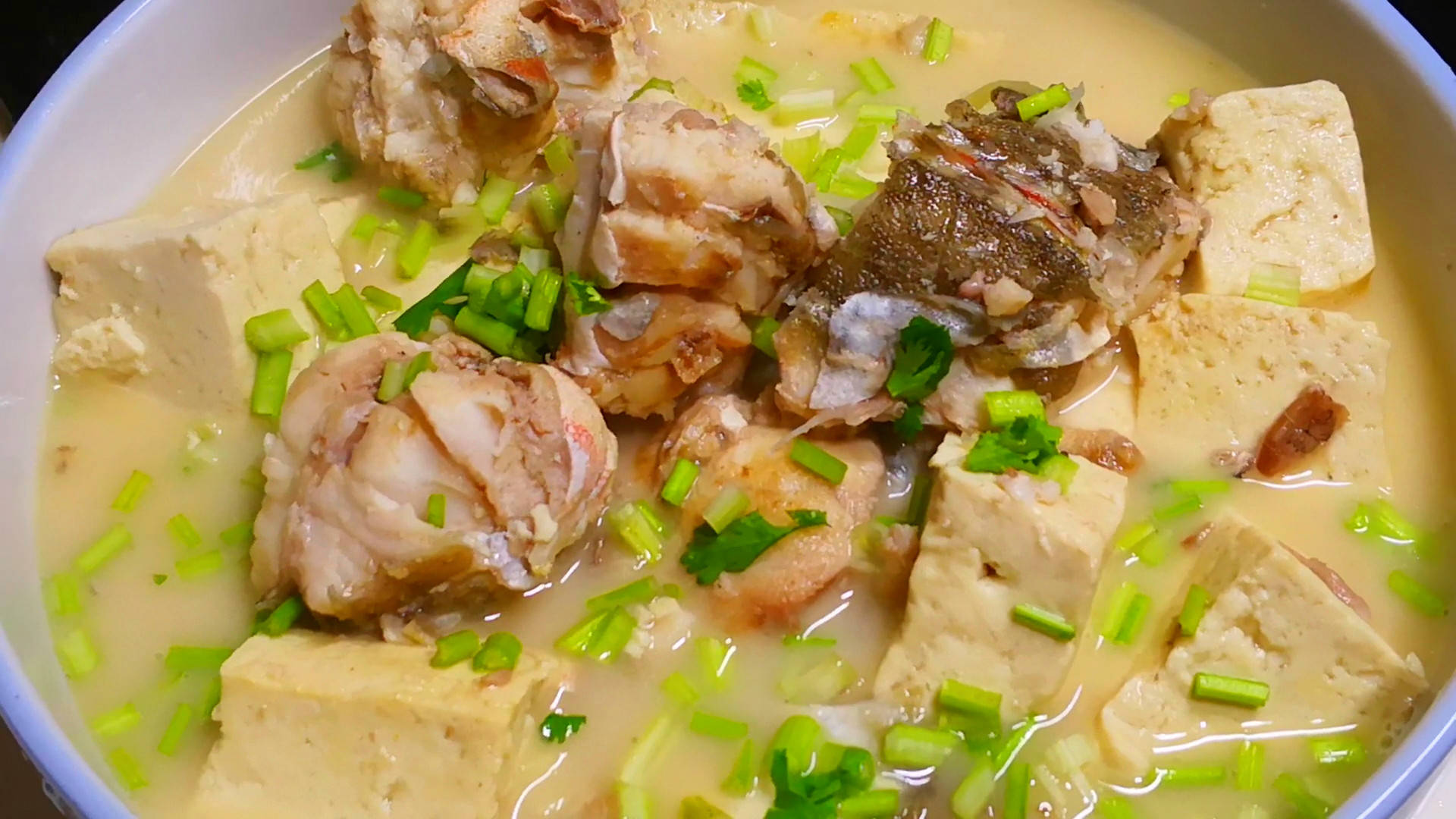 鱼肉属于高脂肪食物吗 5bdacf786d99438192b87934f11bd060.jpeg