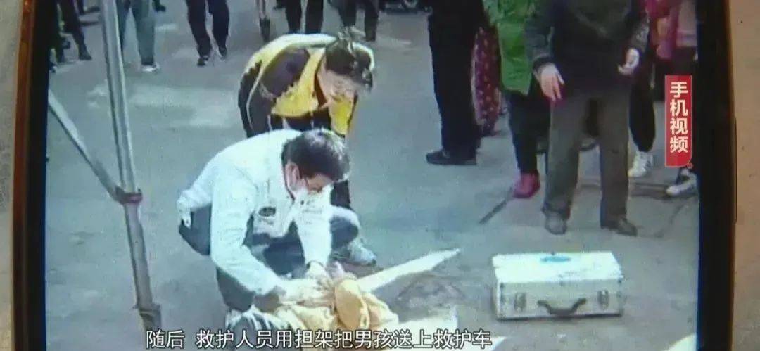 官方披露，男孩独自在家时坠楼事件深度解析