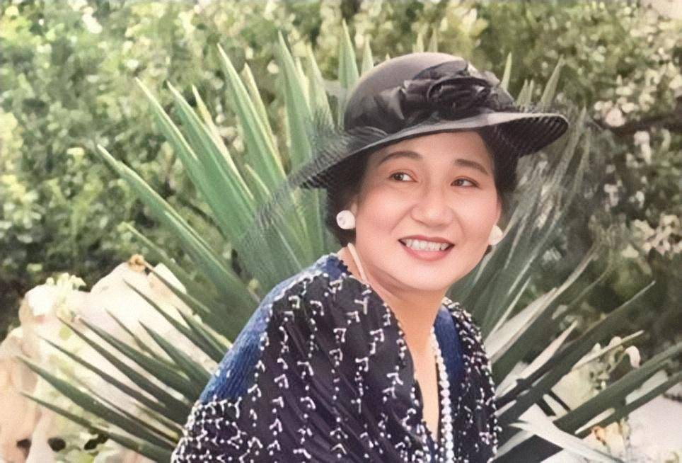 舞台|怀念赵丽蓉:每年说起春晚的时候,记忆里总有个她