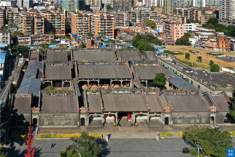 陶塑|百年陈家祠的历史传说：装饰精美祠堂式建筑，堪称岭南建筑明珠