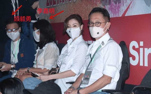 李嘉欣 李嘉欣携老公现身黎明演唱会,穿情侣装秀恩爱,男方绿腰带太扎眼