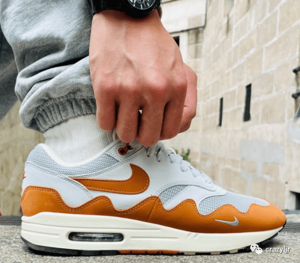 品牌 Nike x Patta Air Max 1 联名款灰蓝波浪纹低帮跑步鞋 DH1348-004