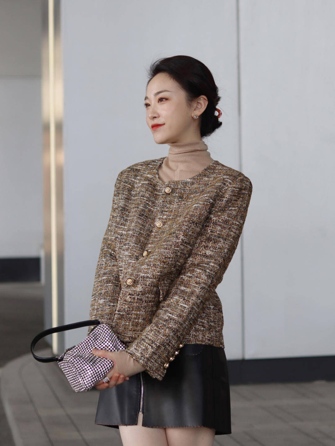 皮质 冬季赶时髦就穿“长筒靴”，优雅时尚又实用，配裤子裙子都好看