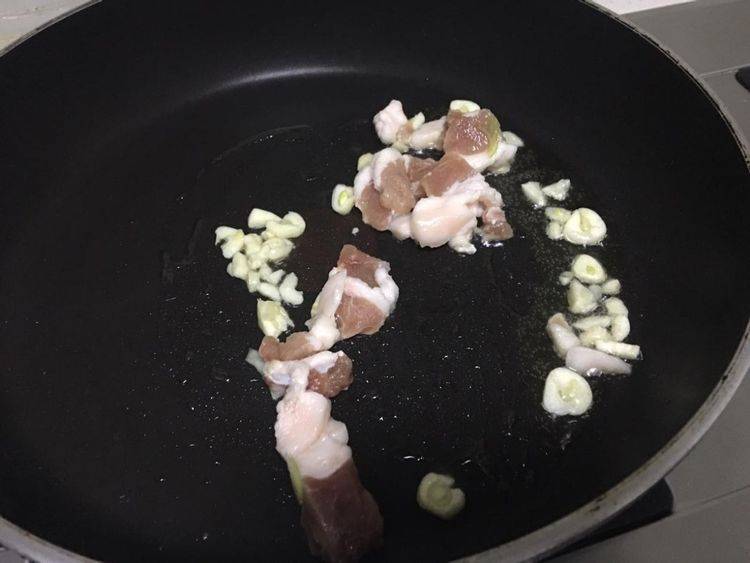 做法|家常菜腐竹炒油菜的做法，做法简单，吃起营养美味