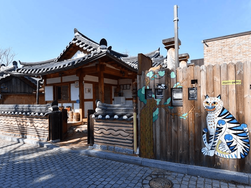 隐于瞬息万变现代都市中的韩国全州韩屋村