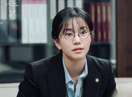 看点|韩剧《某一天》6大看点推荐：金秀贤含冤入狱、车胜元伸出援手