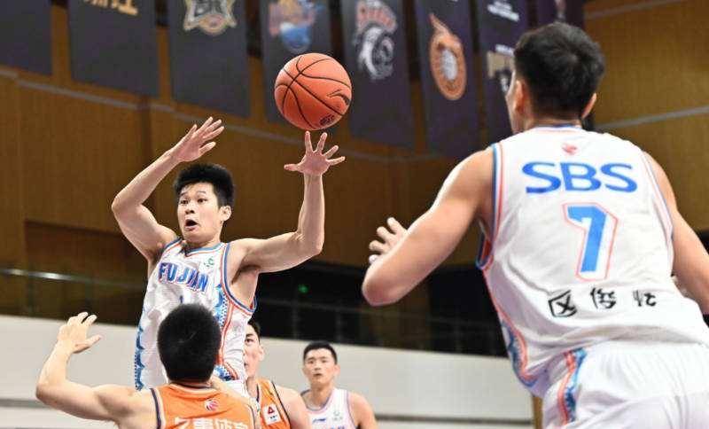 状元抵达晋江,王翊雄即将联手高登_福建队_区俊炫_北京