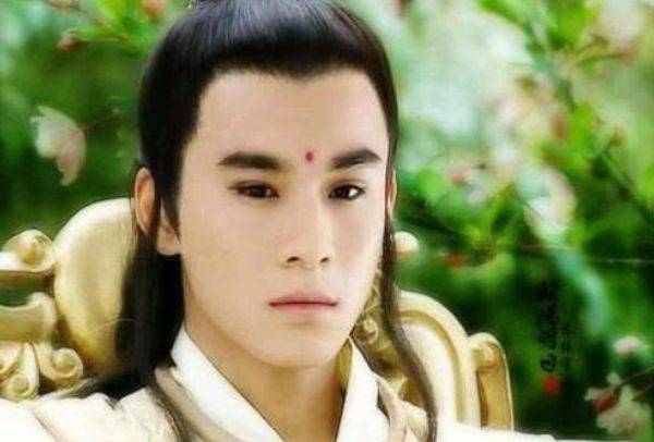 男星|以为是小鲜肉，其实已经当爹的四位男星，真是太会隐藏了