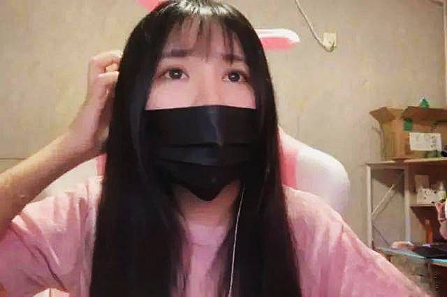 又一位女主播露脸,声音粗犷的狗妹,原来是个萌妹子_直播_虎牙_网友