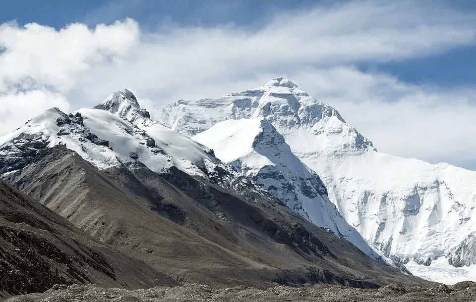 西藏最高的海拔是哪里的 9db5e278f29c46aebc2875fcfb84ca71.png