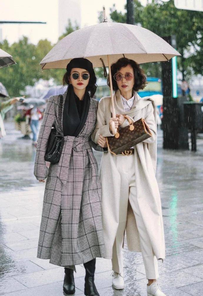 整体 三木的羽绒服穿搭绝了,冬季这样穿,每一套跟着穿就很美