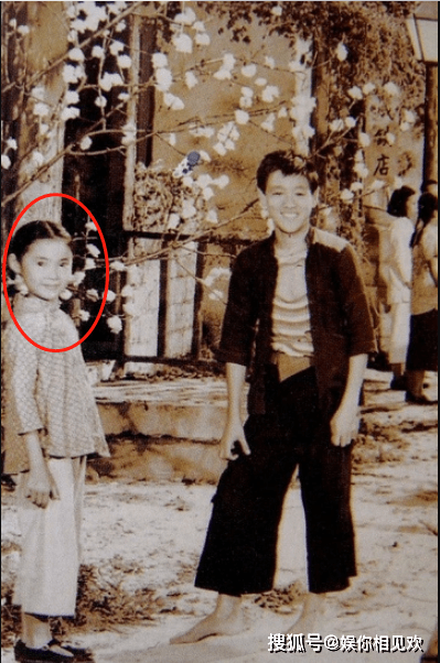 因为|女人，不是找对男人，而是找对人生价值，揭秘萧芳芳的豪横人生…