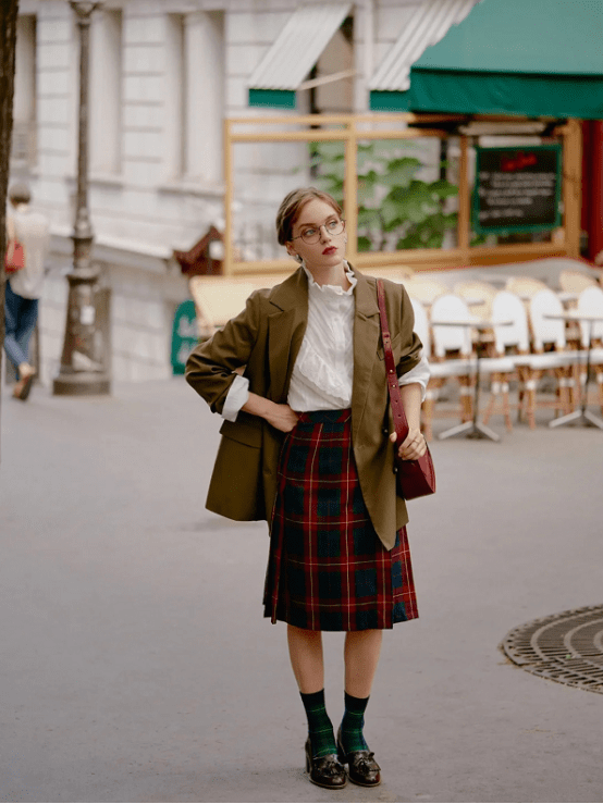 颜色 选对风格才显气质，分享3种风格和7套造型，穿衣不会有掉价感