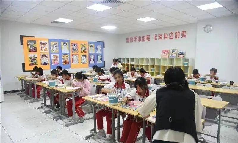 工程案例祥聚座椅走进北海芒市中央民大附中