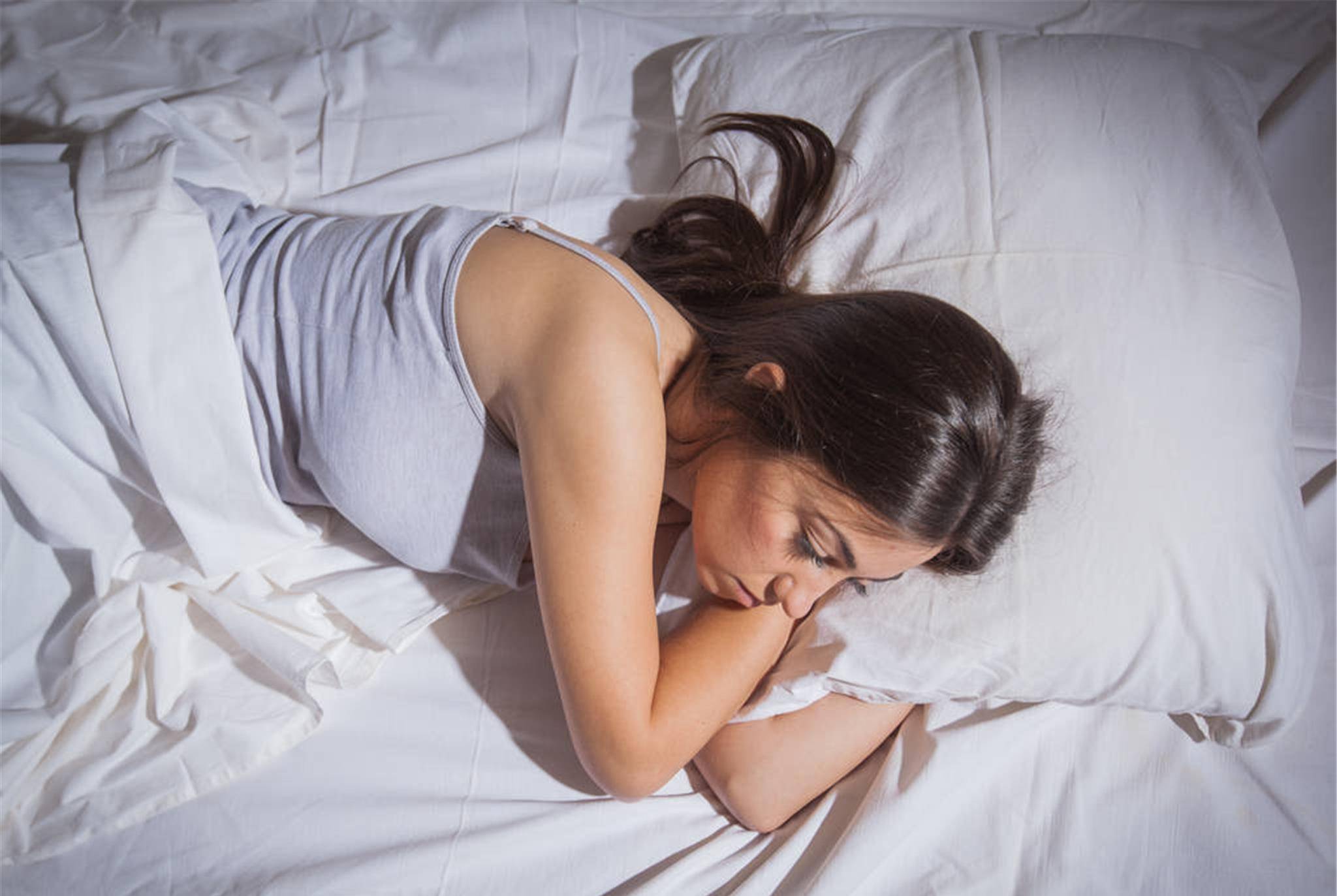 症状|别放过身体任何的异常状况，出现这6种情况，肝脏多是出问题了