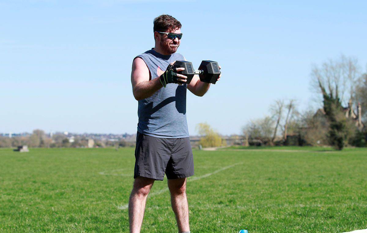 肾脏|不想肾病变尿毒症，别只盯着指标，这6件事要做好，别说没提醒你