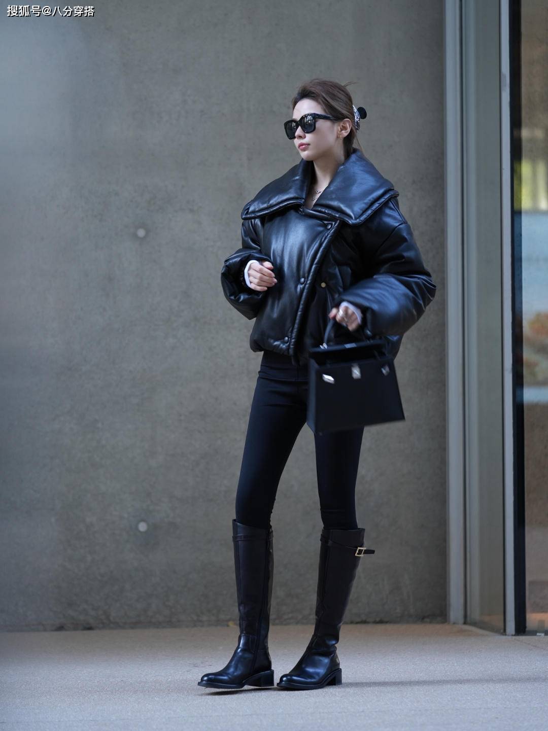 颜色 冬天“羽绒服”的高级穿法是这样的，保暖舒适又高级，谁穿谁美