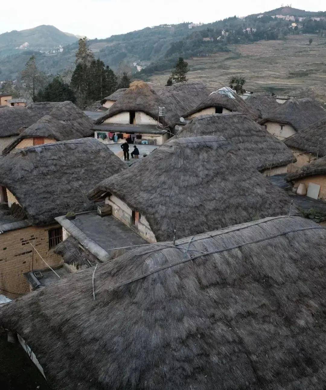 蘑菇房是元阳梯田哈尼族人民的传统住宅