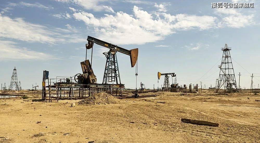 巴库油田—曾是苏联乃至世界最大的油田,如今阿塞拜疆的财源