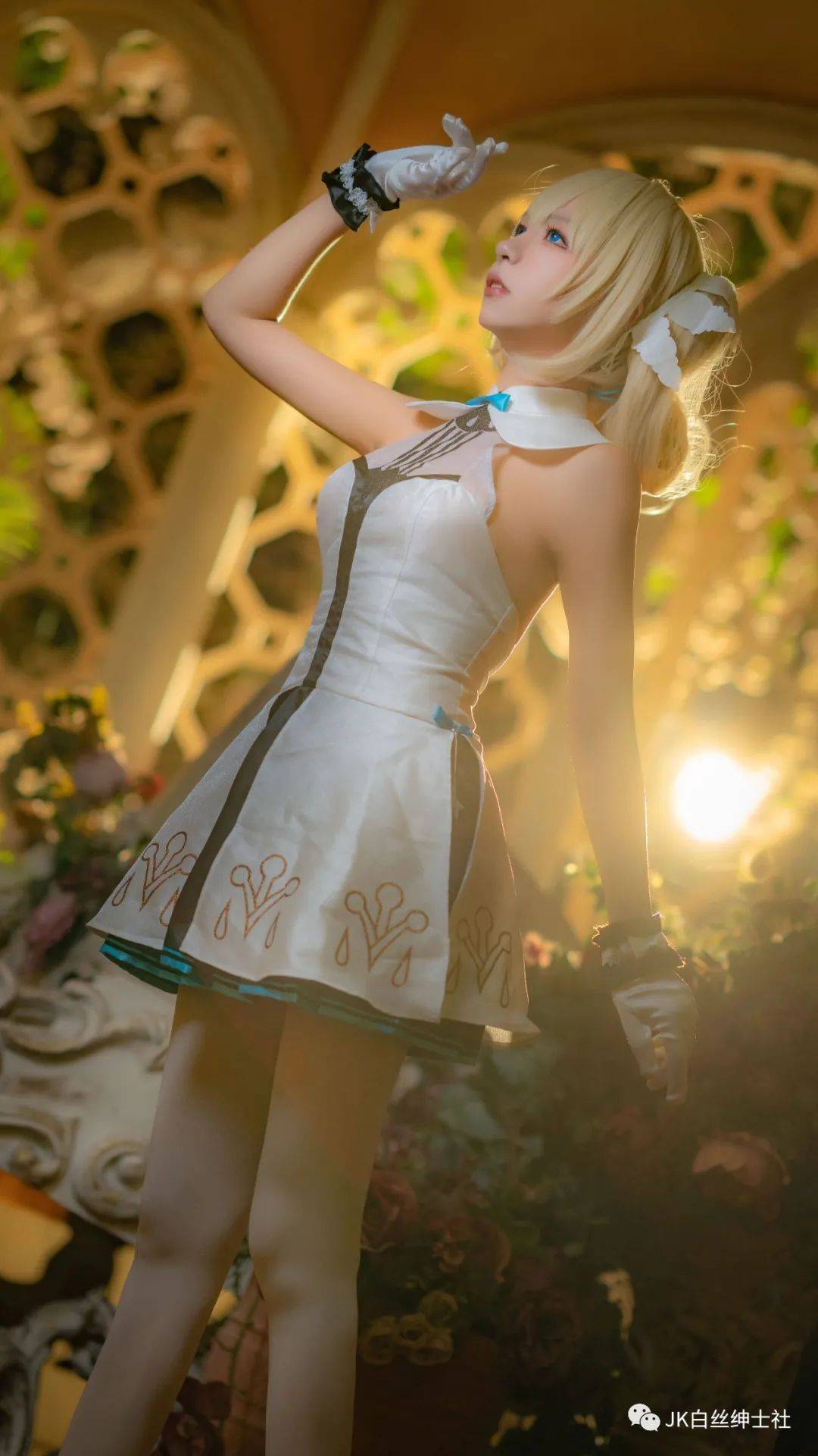cos:原神芭芭拉@菌儿