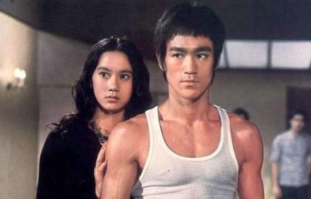 黄夏蕙七位整容失败女星，各有故事，有人销声匿迹，有人二婚被宠成公主