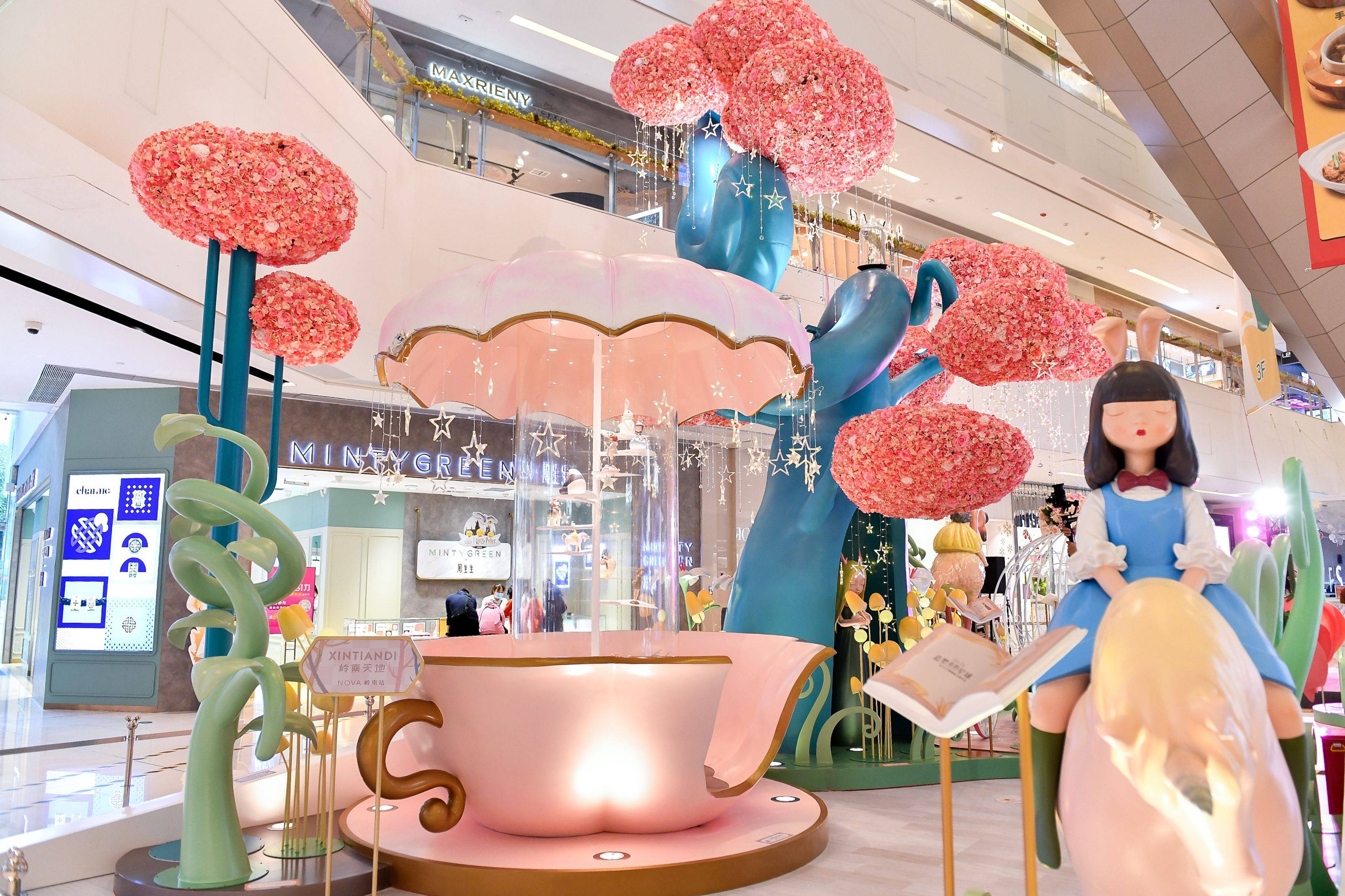 nova岭南站五周年庆引爆年末购物风潮,白夜童话主题特展亮相佛山_天地