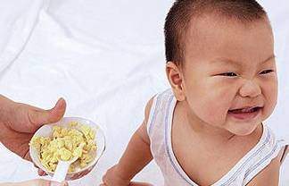 人体|这些“黑名单”零食,别再给娃买了,给娃选零食遵循“3低1少”