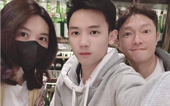 因为|52岁“苦情男”谢祖武:演技太好遭误会,17岁儿子出镜被赞基因强