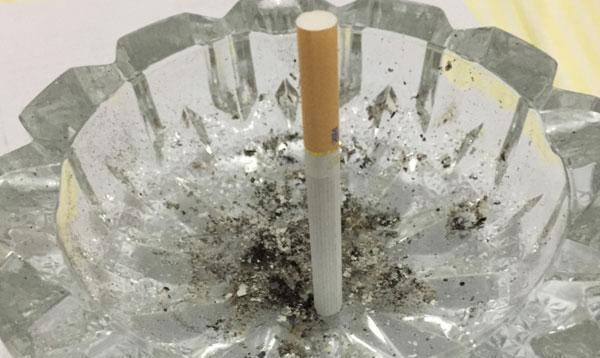 肝脏|晨起后的3件事，伤肝伤血管，50岁后的人请别做，别拿身体开玩笑