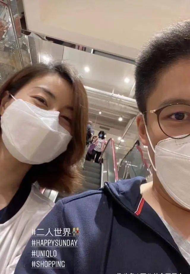 郭晶晶|霍启刚自曝婚姻保鲜法,车内常放塑料袋,教育孩子和郭晶晶相反