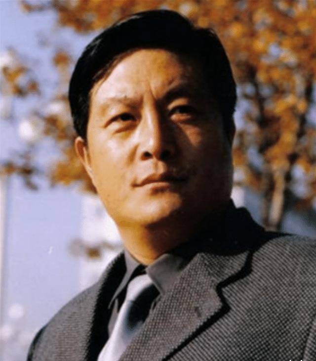 王卫国|他因饰演玉皇大帝太逼真，肖像被印在冥币上，又头疼又自豪