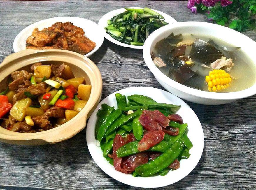 简单的家常菜怎么发朋友圈 63c02eb00fd440dba5db1f6f9e31d173.jpeg