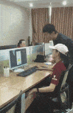 马路|搞笑GIF段子:这垃圾桶怎么跟熔岩炉一样