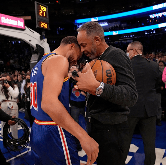 尼克斯|从瘦削少年到NBA历史三分王 库里的成功激励着所有追梦者