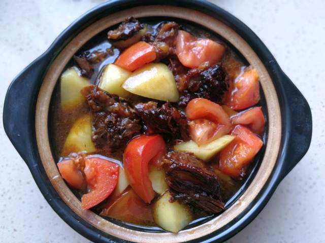 卤牛肉炖土豆的做法味道正点做法简单