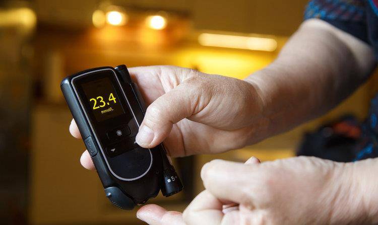 血管|得了糖尿病，血管也坏了！医生提示：3个方法降糖护血管