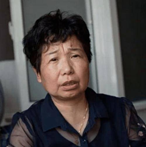 姚策病友揭穿杜妈"慈母"伪装,称其没打算捐肝,许敏一家正相反_儿子