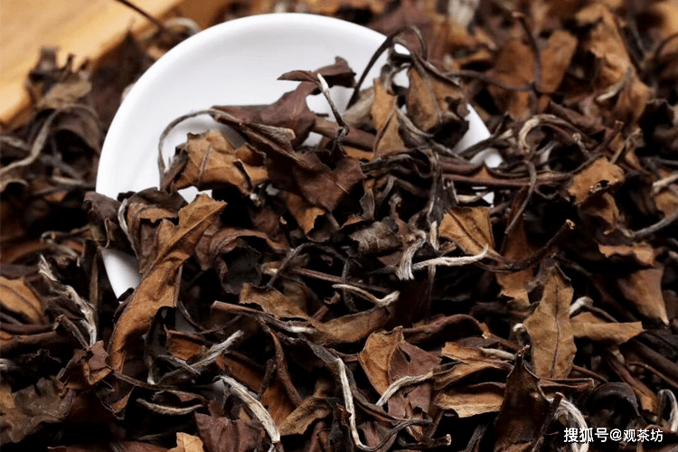 暖胃|观茶坊熟茶工坊 · 普洱茶 ‖ 冬天喝茶的好处有哪些？