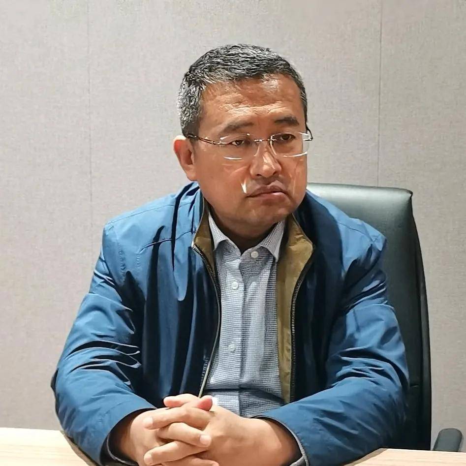 自治州伊犁州上海招商局局长祁锐,伊宁市商务工信局党组书记黎峰,新疆
