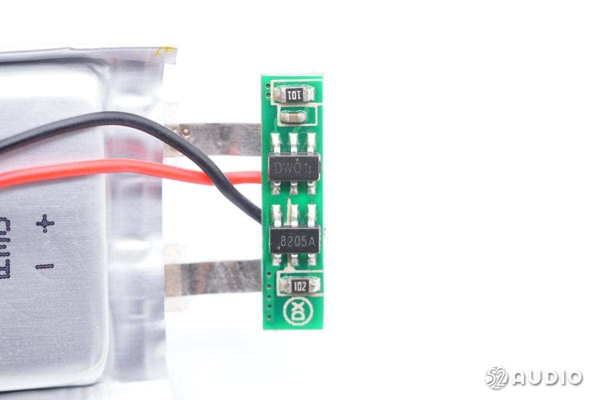 产品|0.96寸OLED显示屏，一键3D音效转换，MPOW蓝牙音频接收器拆解报告