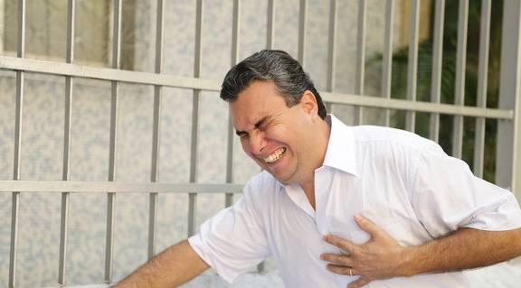 肾脏|丈夫连发病危通知，妻子却依然点头微笑！医生：真是一时糊涂呀！