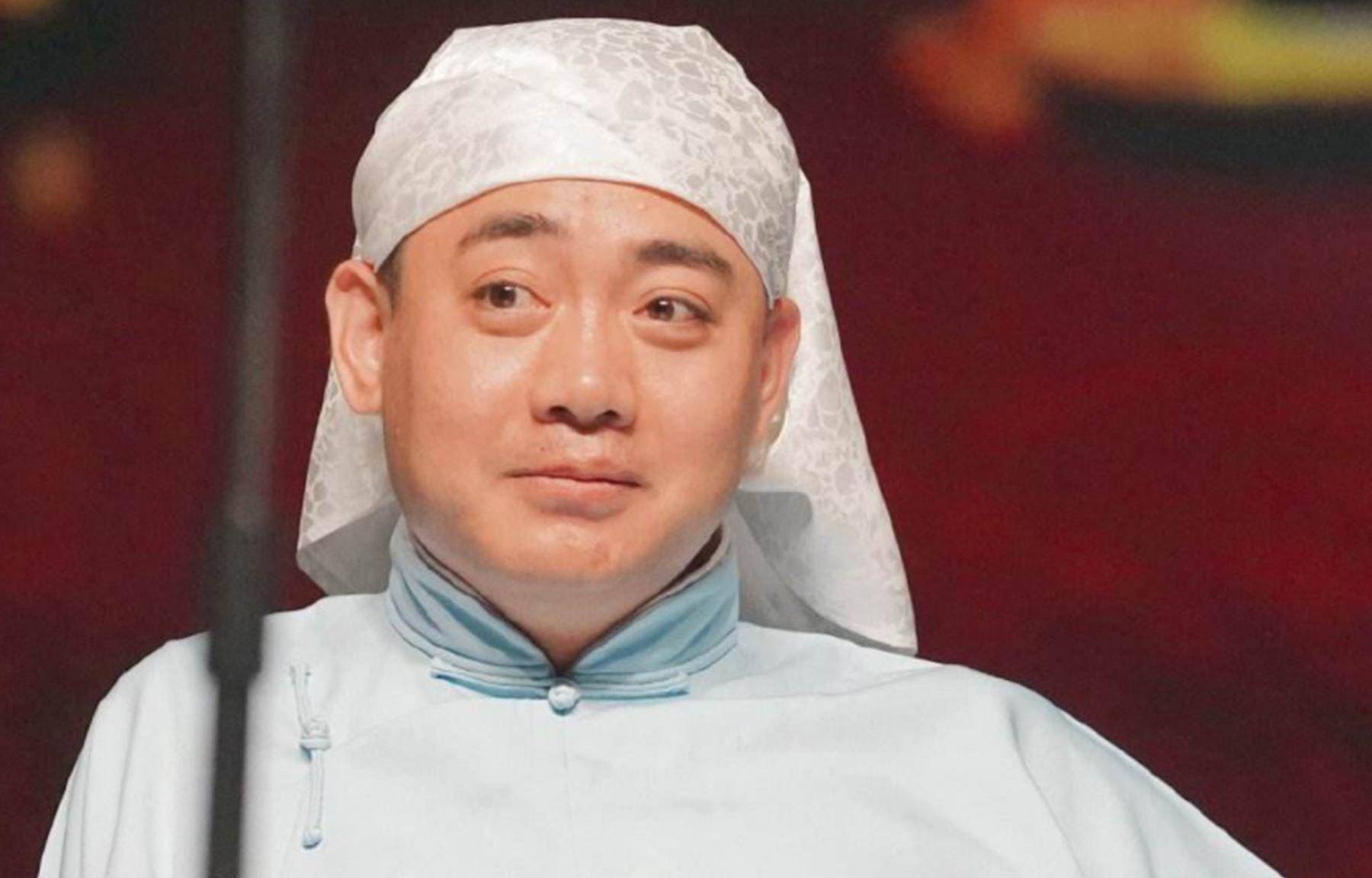 孔云龙《扒马褂》为什么火了?他是德云社的几队队长?_表演_舞台_节目