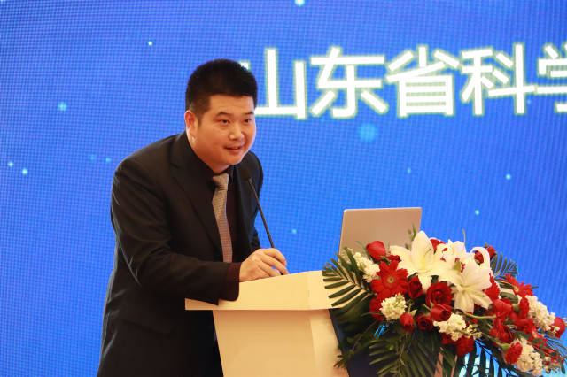 山东省科学养生协会党支部书记乔洪波,秘书长李国庆,全国著名生殖医学