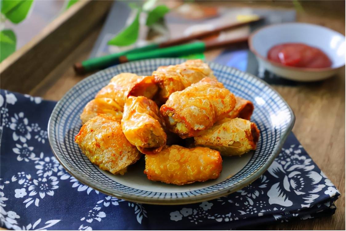 外皮酥酥脆脆,里面肉馅软嫩多汁,颜色金黄_步骤_马蹄_荸荠