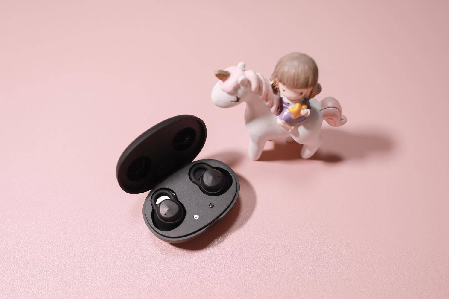 jeetaip2迷你耳机小巧贴合入耳舒适畅听随心