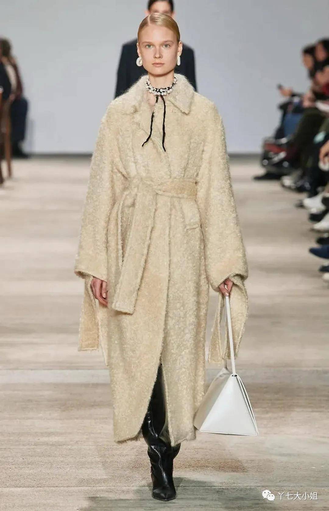 大地 是时候穿上“羊羔毛”外套,又暖又时髦