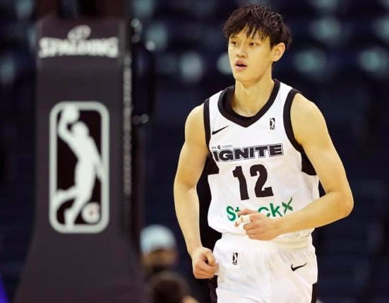 CBA|超150位球探观战！曾凡博获专家称赞 男篮18岁新星冲NBA希望重燃