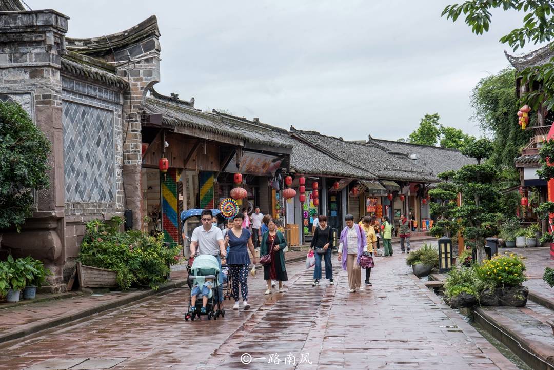 湖广|西部最大也是唯一的客家古镇，位于成都，从宋代美到现在